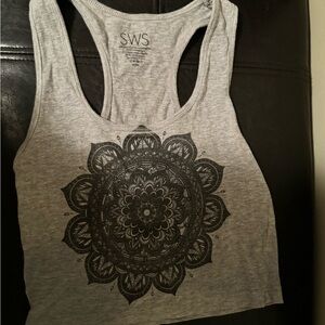 Grey Mandela pattern crop